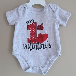 "My 1st valentine's" light grey short sleeved onesie/bodysuit